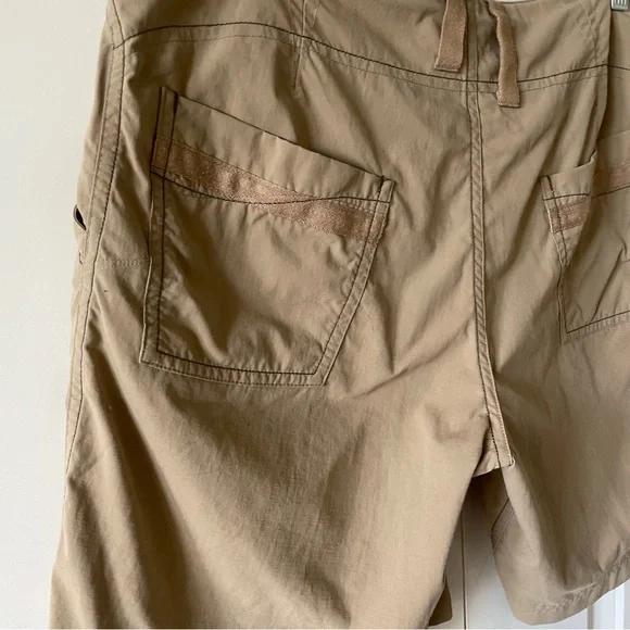 Mountain Hardwear Khaki Hiking Low Rise Shorts Size 10 - Picture 10 of 12